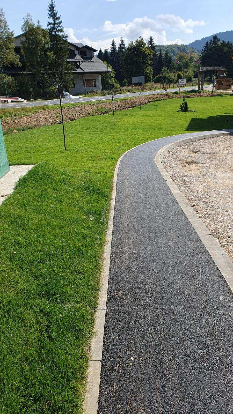 Punerea în aplicare a unor tehnici de asfaltare ecologică pentru drumurile din zona de conservare naturală