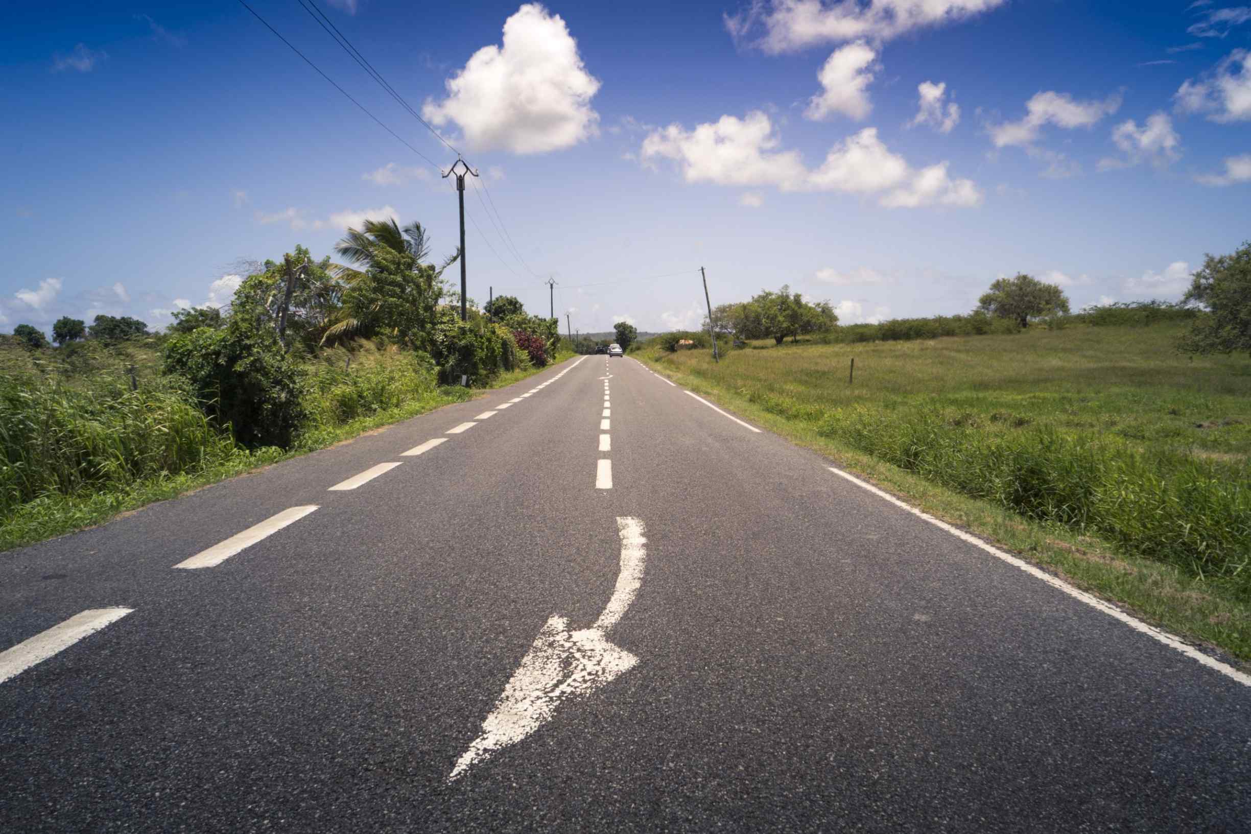 Optimizarea accesului la Ferma Bio Verde: asfaltare sustenabilă și integrată peisajului